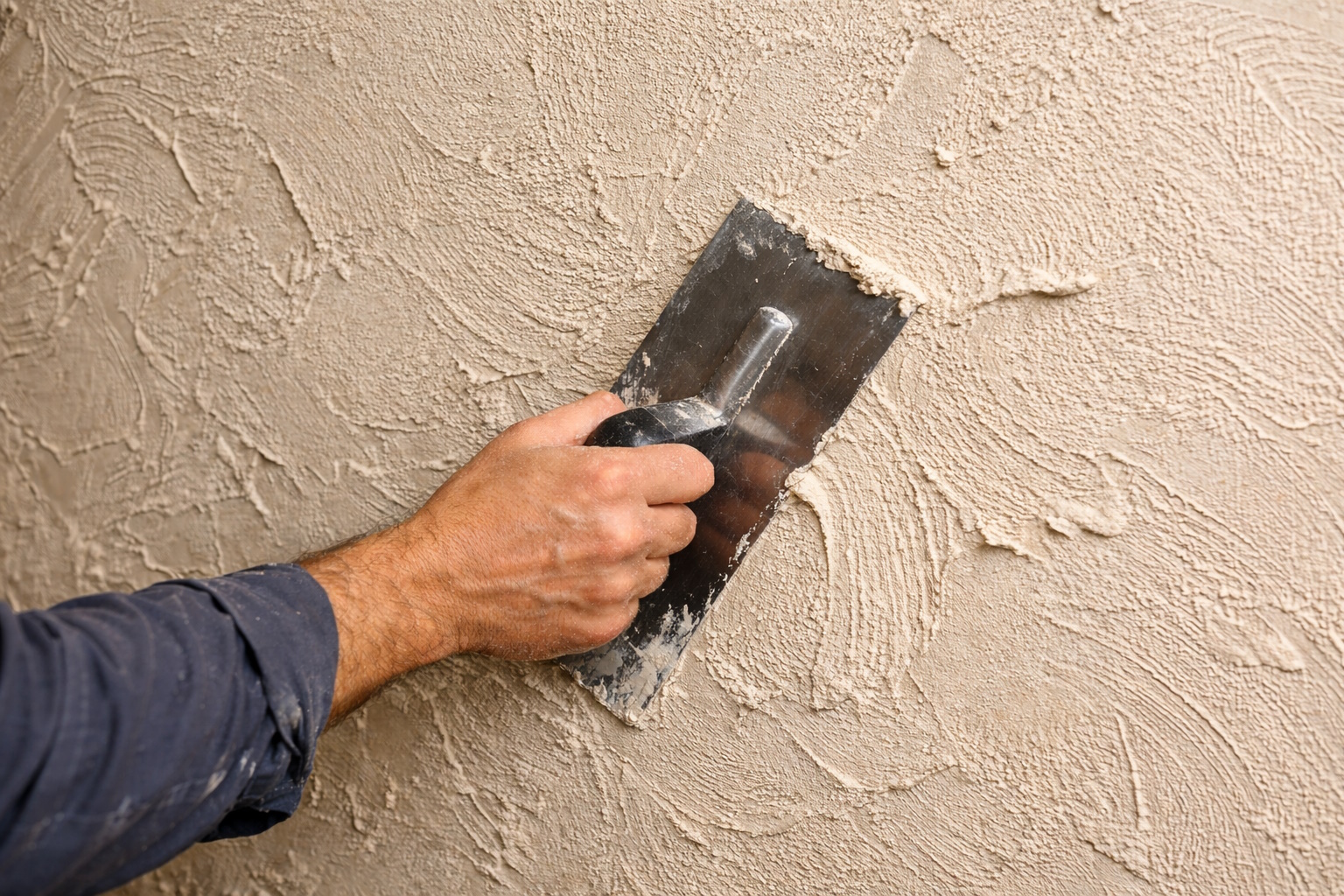 Decorative plaster